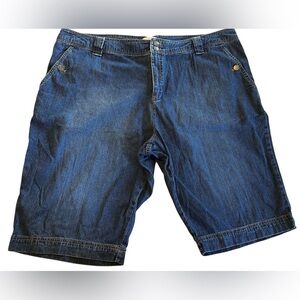 CJ Banks Women’s Denim Shorts High Waist Cinch Back Buckle Button 4 Pockets 24W.